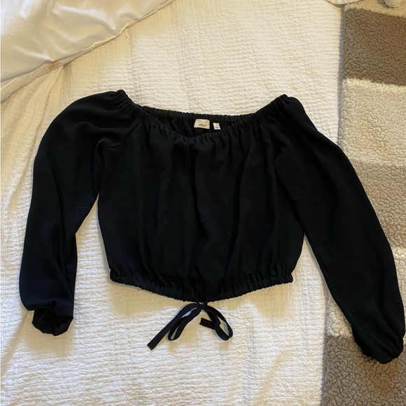 Aritzia Wilfred black cropped off the shoulder size small - Picture 1 of 2